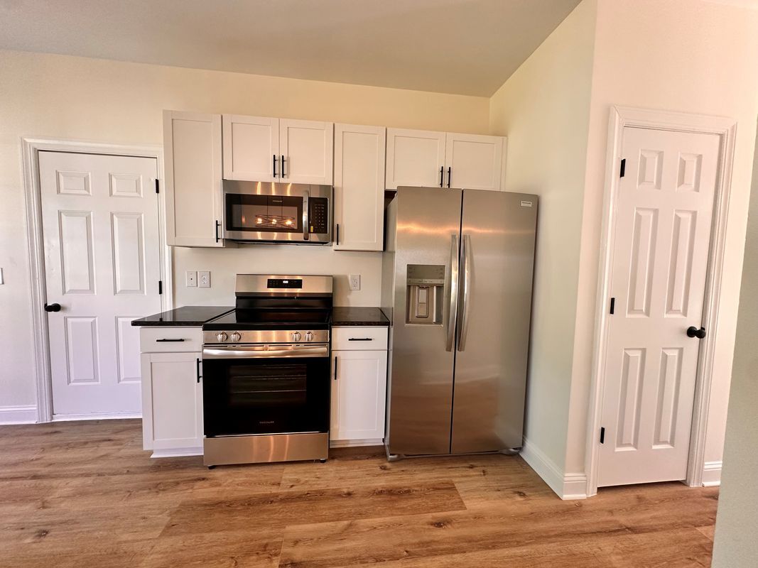 Building Photo - 7845 Melcombe Way
