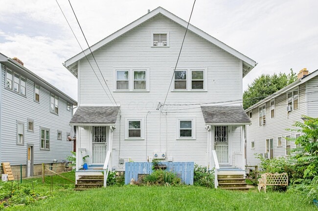 Building Photo - 174 W Weber Rd