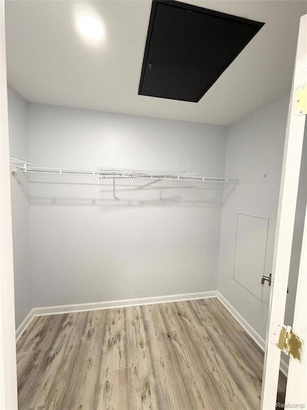 Building Photo - 47515 Ormskirk Dr
