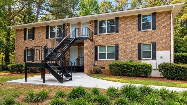 Building Photo - 573 Evergreen Terrace