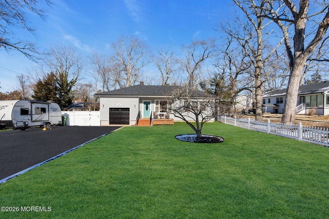 Building Photo - 242 Pennsylvania Ave