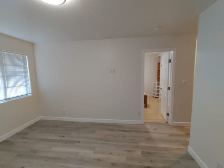 Building Photo - 5892 Wheelhouse Ln