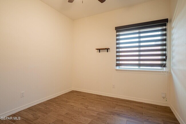 Building Photo - 12897 Nidd Ave