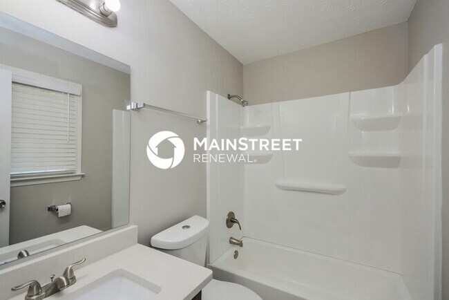 Building Photo - 3 Bedroom Pet-Friendly Home in Conyers, GA with Main Street Renewal
