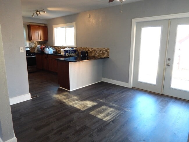 Kitchen/Dining Room - 3127 N 55th St