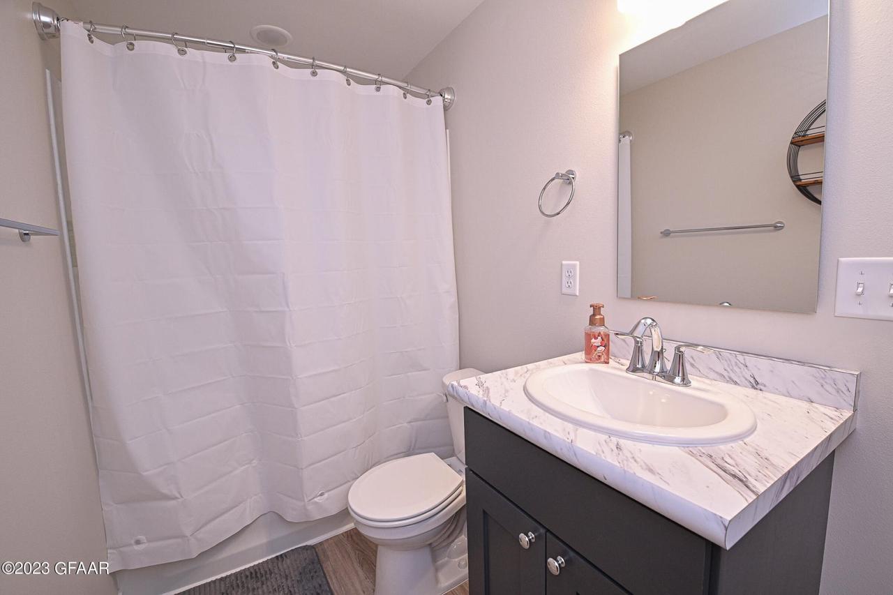 Building Photo - 809 Thames Ct