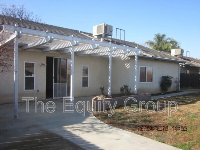 Building Photo - 1100 S Rio Linda St