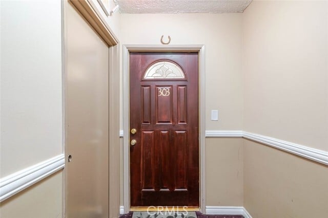 Building Photo - 1344 N Martel Ave