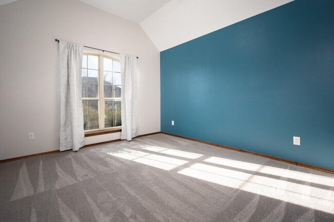 Building Photo - 2405 NW 180th St