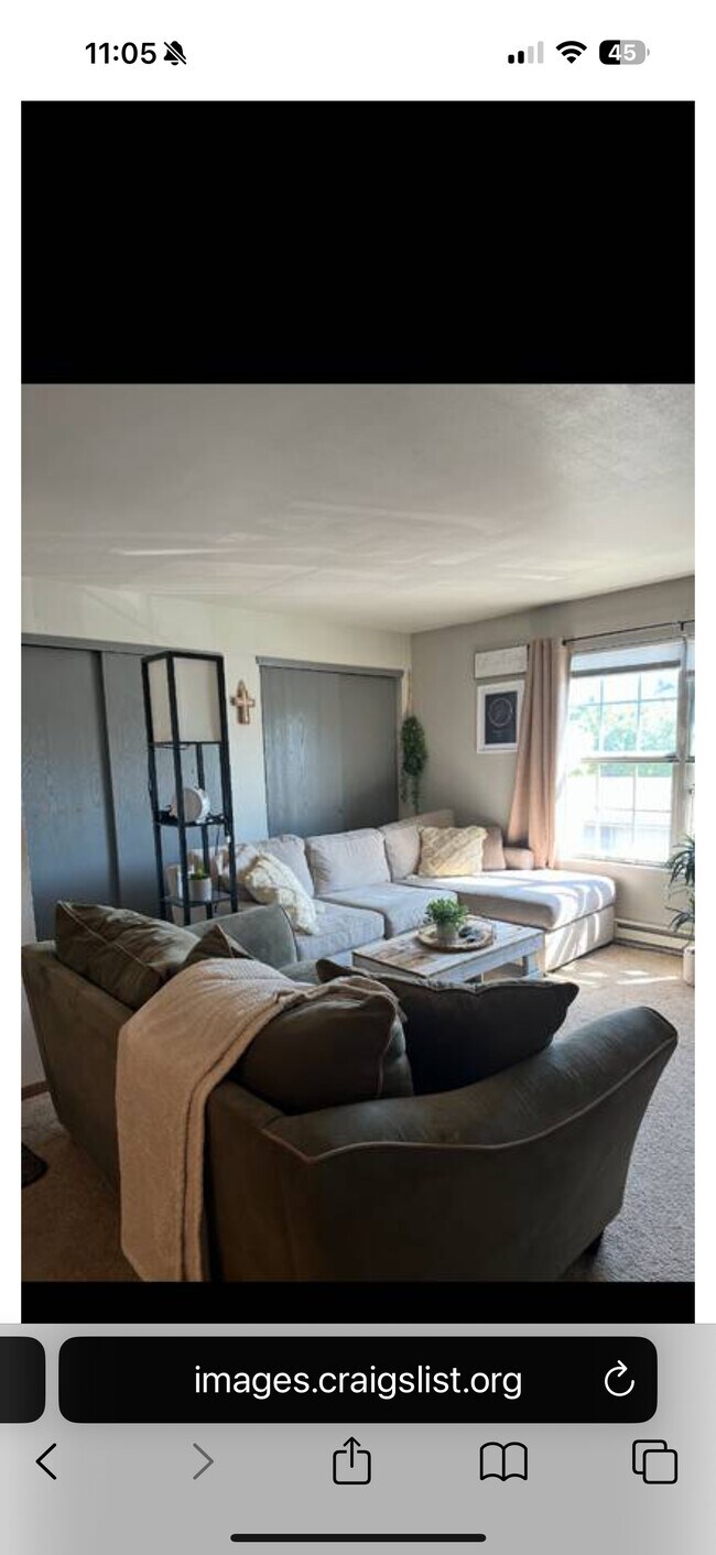 Building Photo - 2021 Sylvan Way