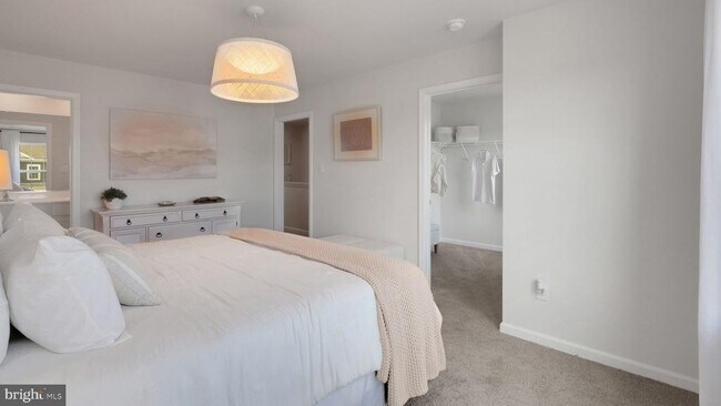 Building Photo - 206 Hermosa Dr
