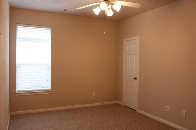 Building Photo - 19227 Countryhills Ct