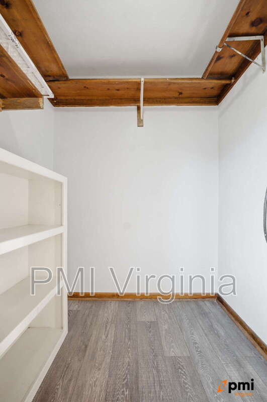 Building Photo - 705 Mill Landing Rd