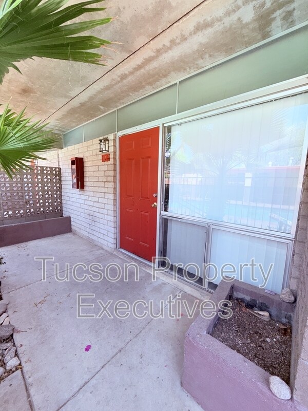 Building Photo - 20 N Leonora Ave