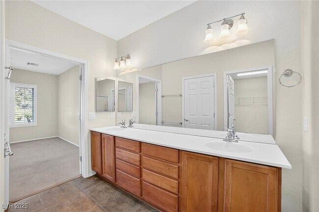 Building Photo - 7349 Shelduck St