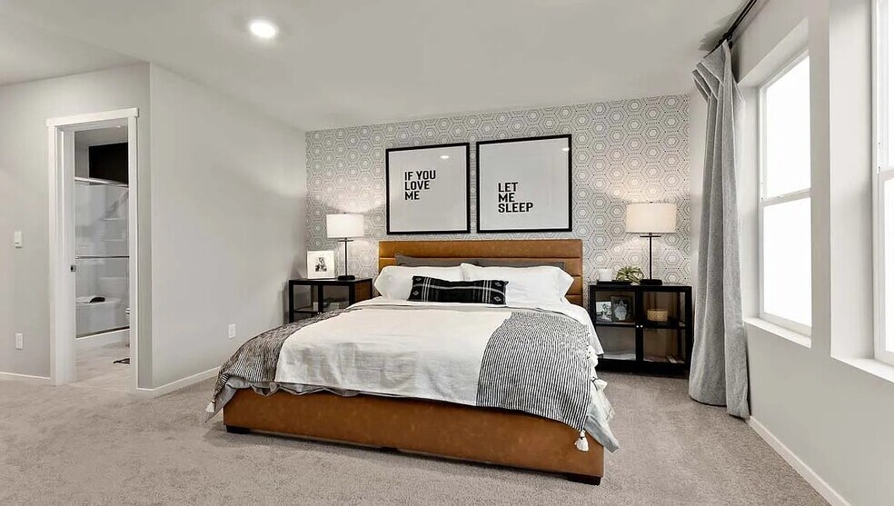 Building Photo - 2216 Trailside Dr NE