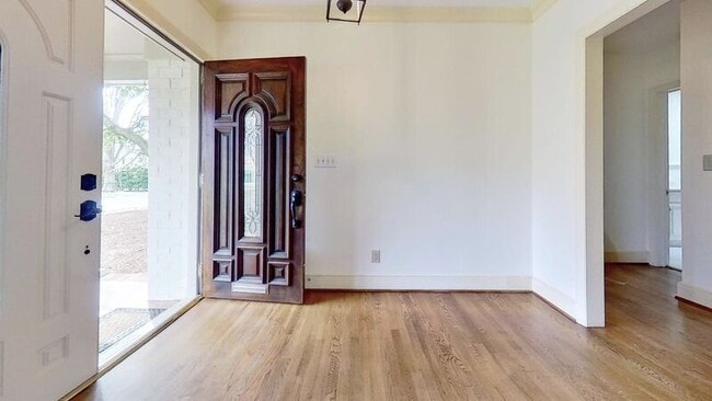 Building Photo - 1310 Ferncliff Rd