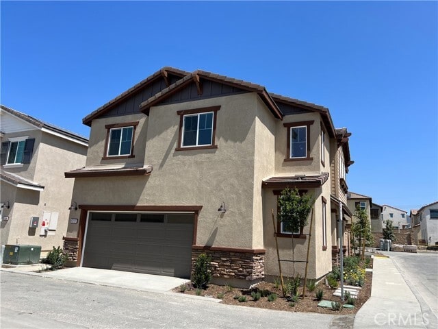 Building Photo - 16036 Olivas Ln