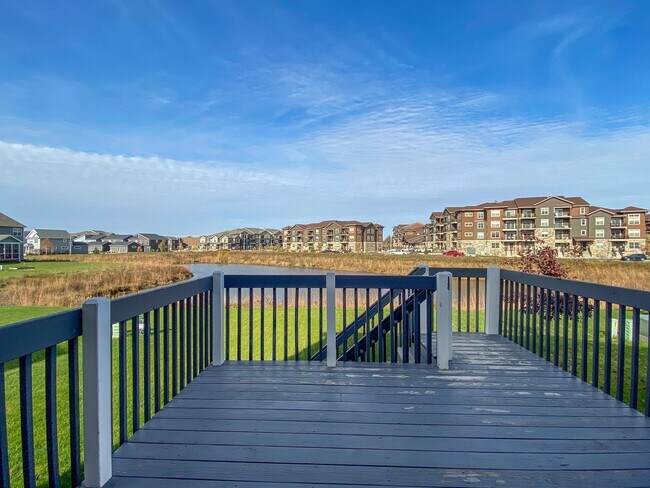 Building Photo - 9626 Sweet Autumn Dr