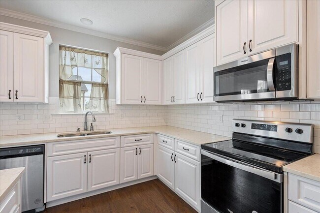 Building Photo - 3076 Lobella Dr