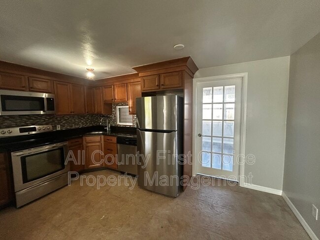 Building Photo - 11504 103rd St N