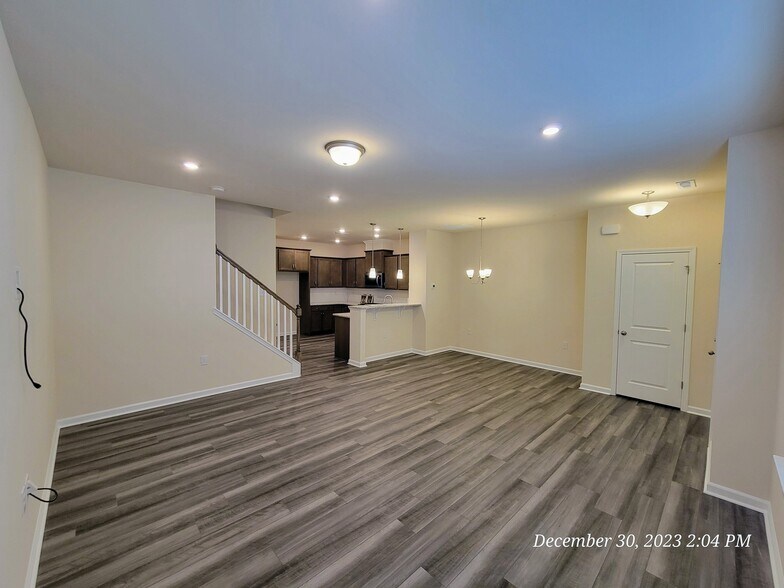 Building Photo - 5604 Preveza Pl