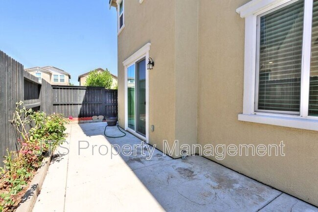 Building Photo - 4268 Emerald Gate Ln