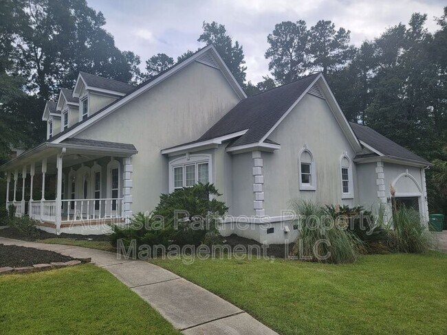 Building Photo - 650 Woodstone Way