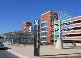 Largo Metro Station, 3 mins Walk. - 8961 Town Center Cir