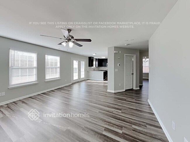 Building Photo - 5000 Mesa Ct