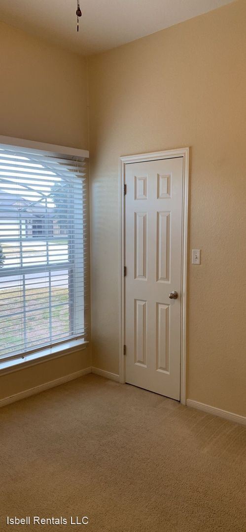 Building Photo - 4 br, 2 bath House - 2501 Wisteria Lane