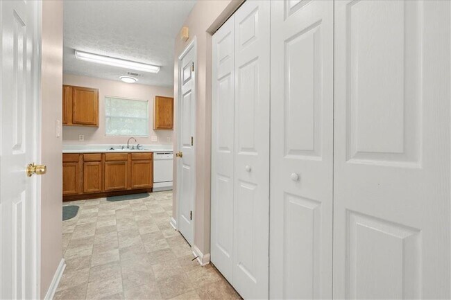 Building Photo - 5583 Windfall Ln