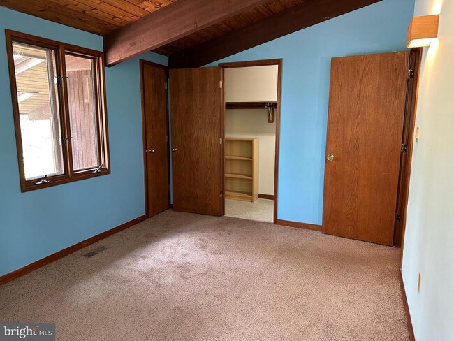 Building Photo - 6022 Munson Hill Rd