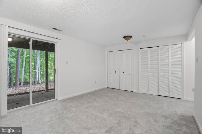 Building Photo - 9220 Brewington Ln