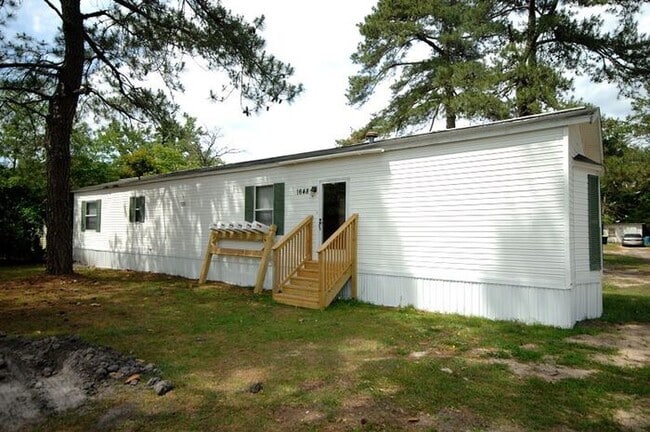 Primary Photo - 1648 Old Grantham Rd
