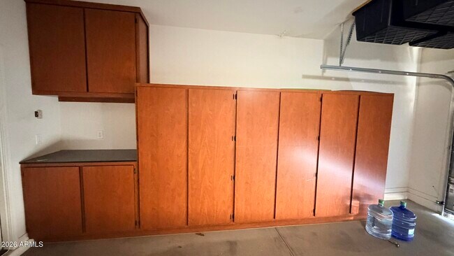 Building Photo - 40750 W Colby Dr