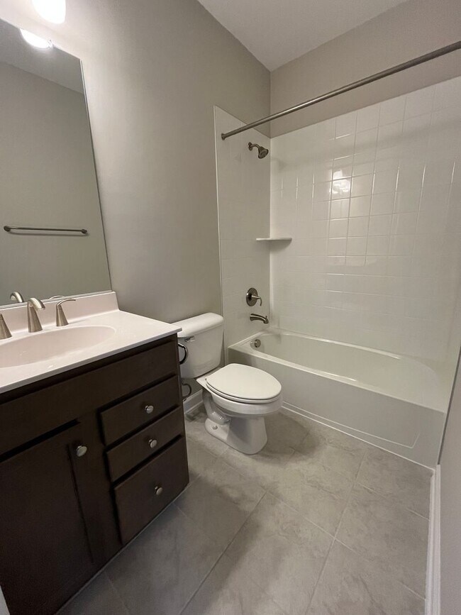 Building Photo - ***FIRST MONTH RENT FREE** BRAND NEW Townhouse in Preston Lake -