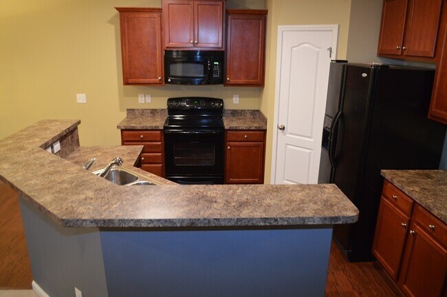 Building Photo - 532 Panorama Park Pl., Cary, NC - Bev Robe...