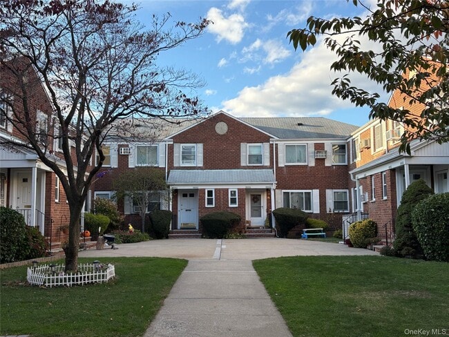 Primary Photo - 245-39-24576 76th Ave