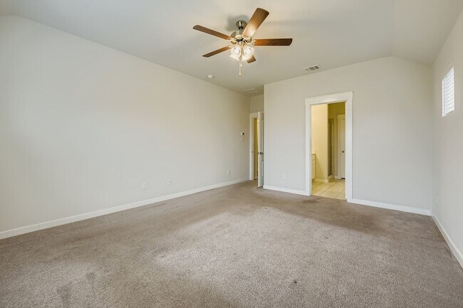 Building Photo - 6132 True Vine Rd