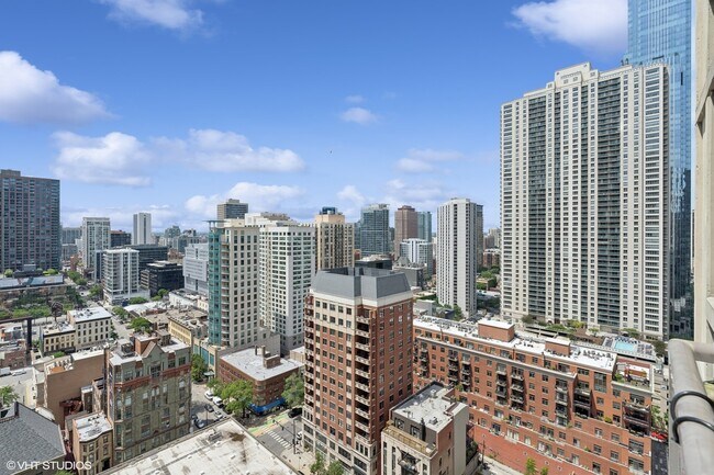 Building Photo - 630 N State St