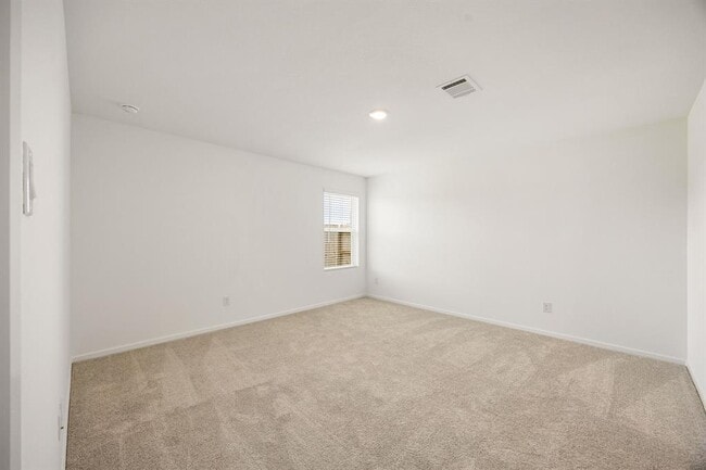 Building Photo - 27418 Sweetwater Bay Dr