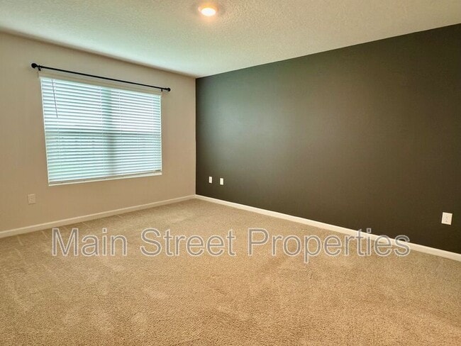 Building Photo - 5260 Peach Dr