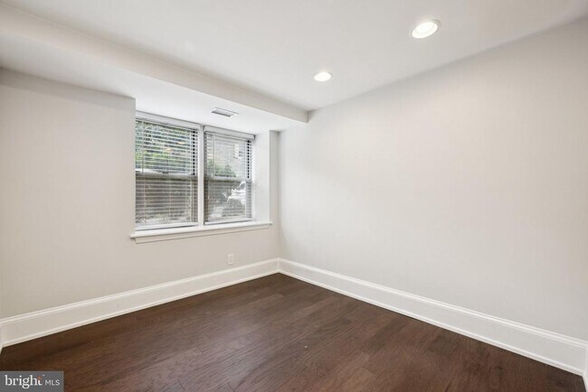 Building Photo - 2129 Florida Ave NW
