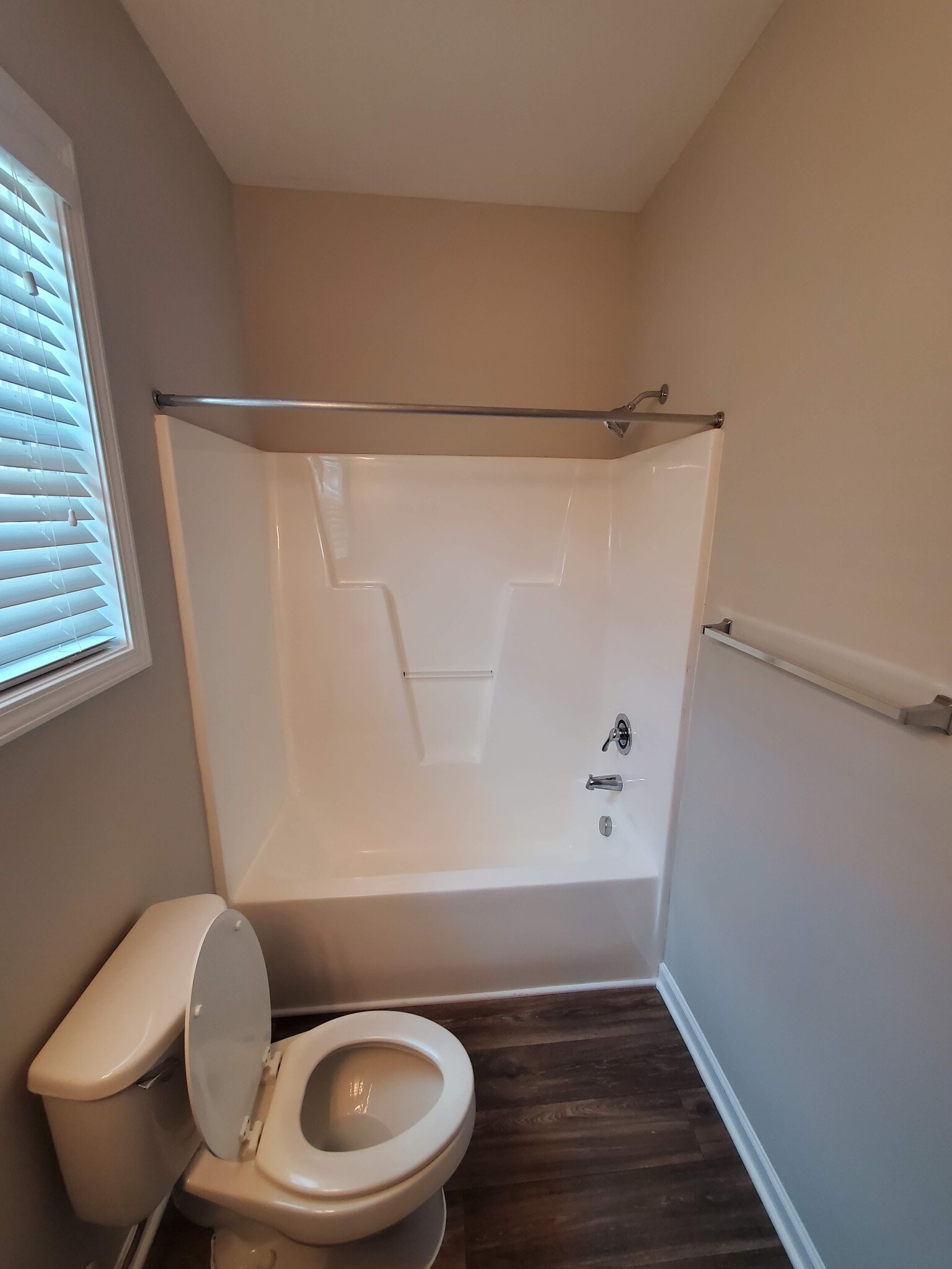 Second bathroom view 2 - 101 Scuppernong Way