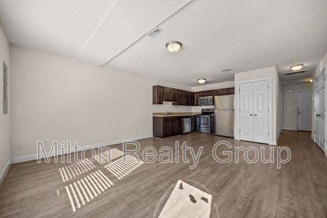 Building Photo - 62 River Stancil Dr