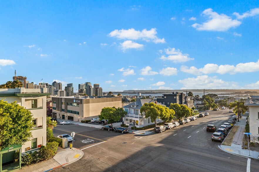 Building Photo - 2121 1st Ave