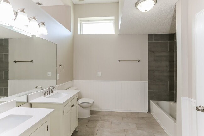 Building Photo - 11169 Ewe Turn Dr