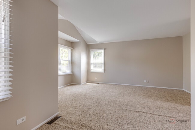 Building Photo - 285 Stanton Dr