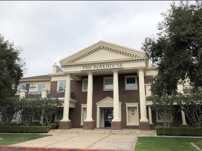 Building Photo - 5548 Hartness Court